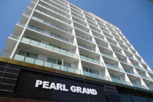 Pearl Grand