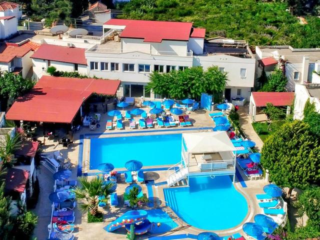 Summer Garden Suites & Beach