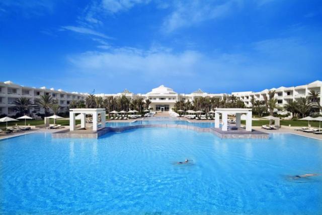 Radisson Blue Palace Resort & Thalasso