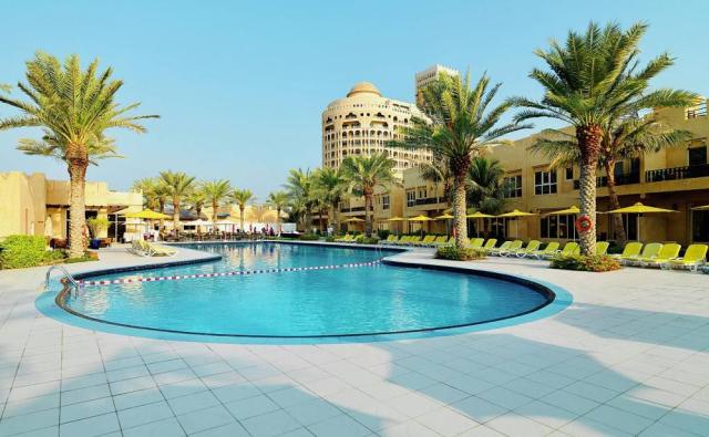 Al Hamra Village Golf & Beach Resort