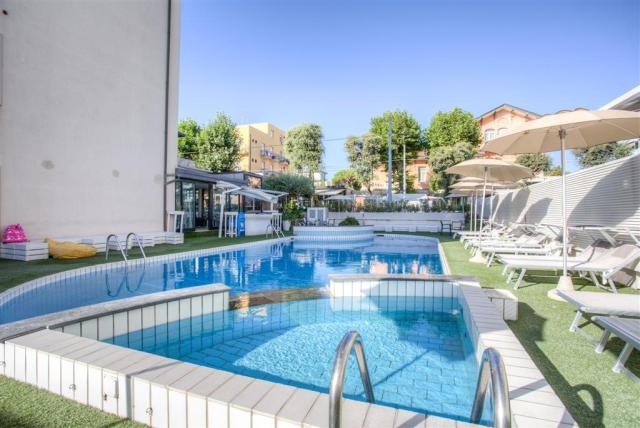 Ferretti Beach