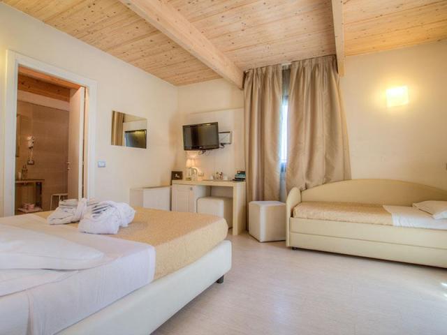 Ferretti Beach