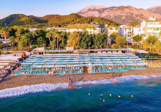 Lancora Beach