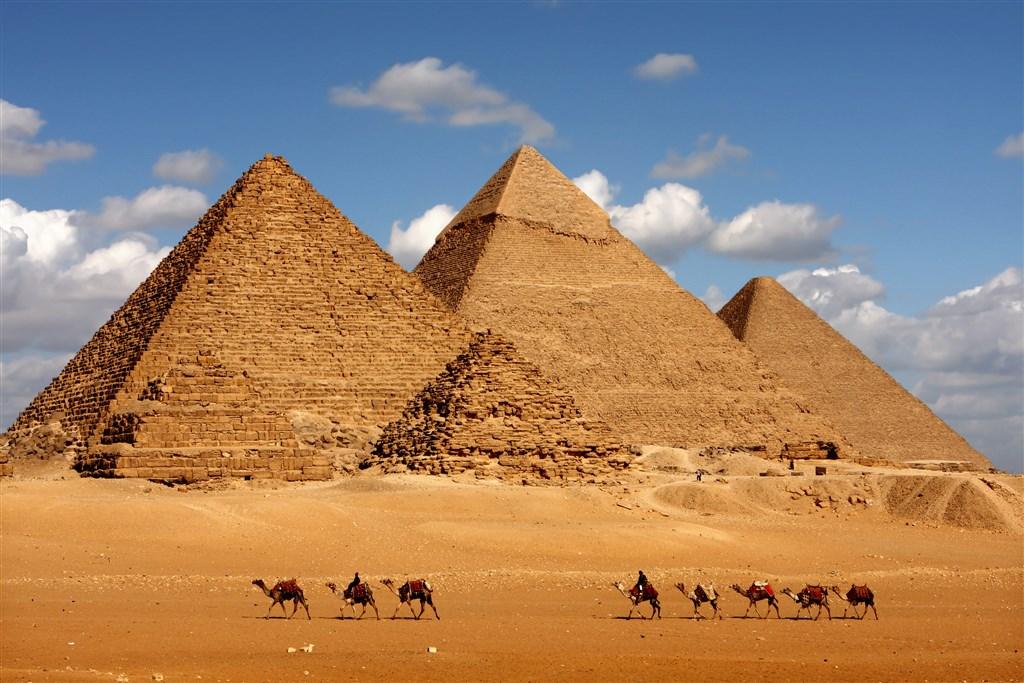 Alexandrie, Asuán, Giza - luxusní okruh letecky včetně plavby po Nilu