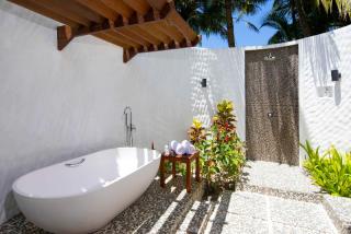 Mercure Maldives Kooddoo Resort
