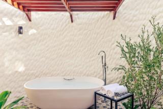 Mercure Maldives Kooddoo Resort