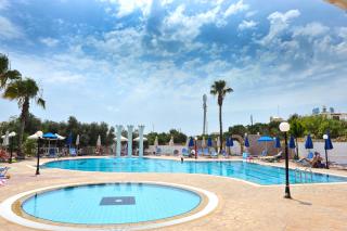 Chrystalla Hotel