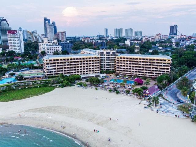 Dusit Thani Pattaya Resort