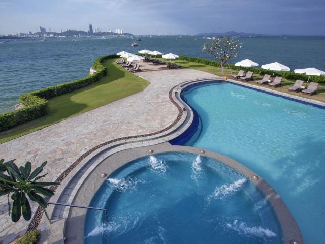 Dusit Thani Pattaya Resort