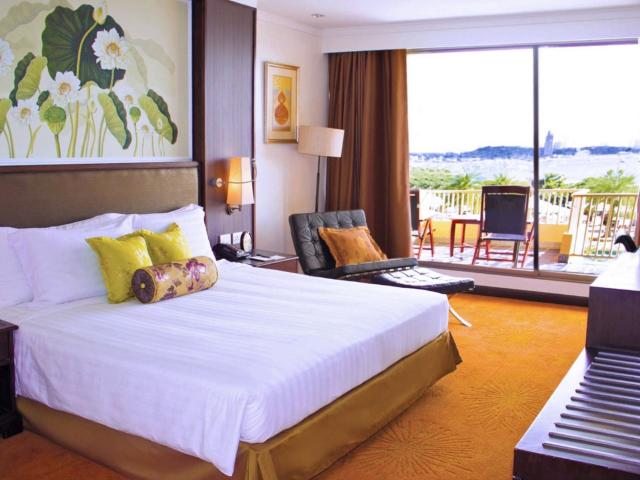 Dusit Thani Pattaya Resort