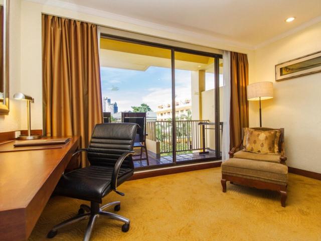 Dusit Thani Pattaya Resort