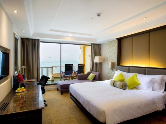 Dusit Thani Pattaya Resort
