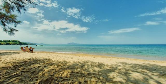 Belussi Beach