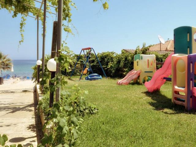 Belussi Beach