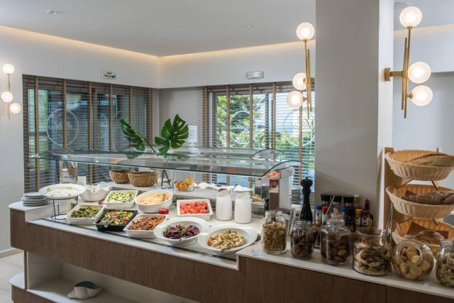 Matheo Villas & Suites