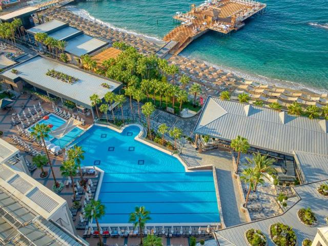 Seven Seas Palmeras Bay