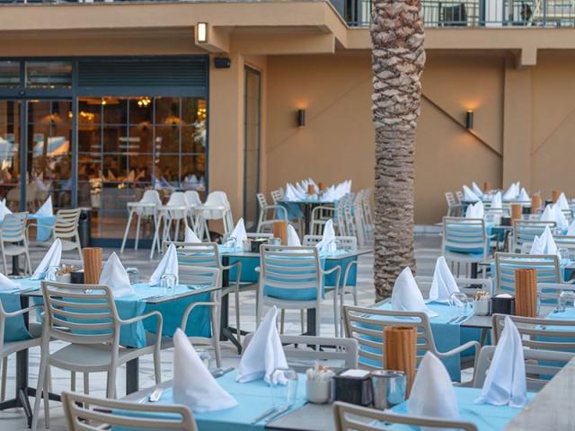 Seven Seas Palmeras Bay