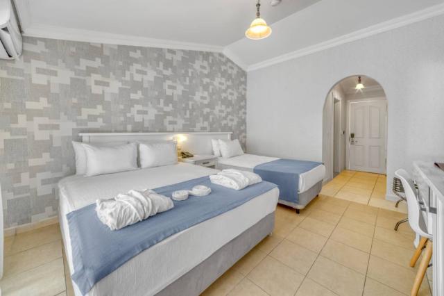 Seven Seas Palmeras Bay