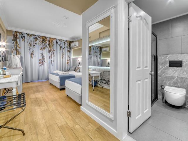 Seven Seas Palmeras Bay