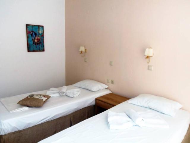 Emerald Hotel and Studios