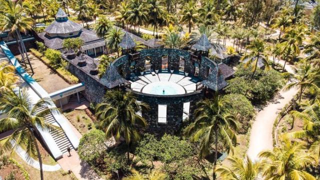 Outrigger Mauritius Beach Resort