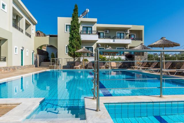Dias Luxury Studios & Apartments