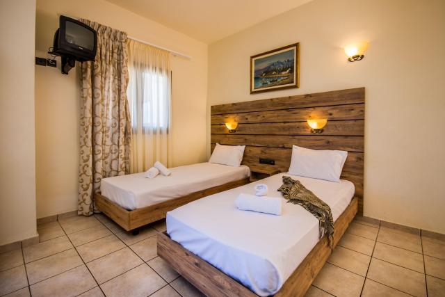 Dias Luxury Studios & Apartments