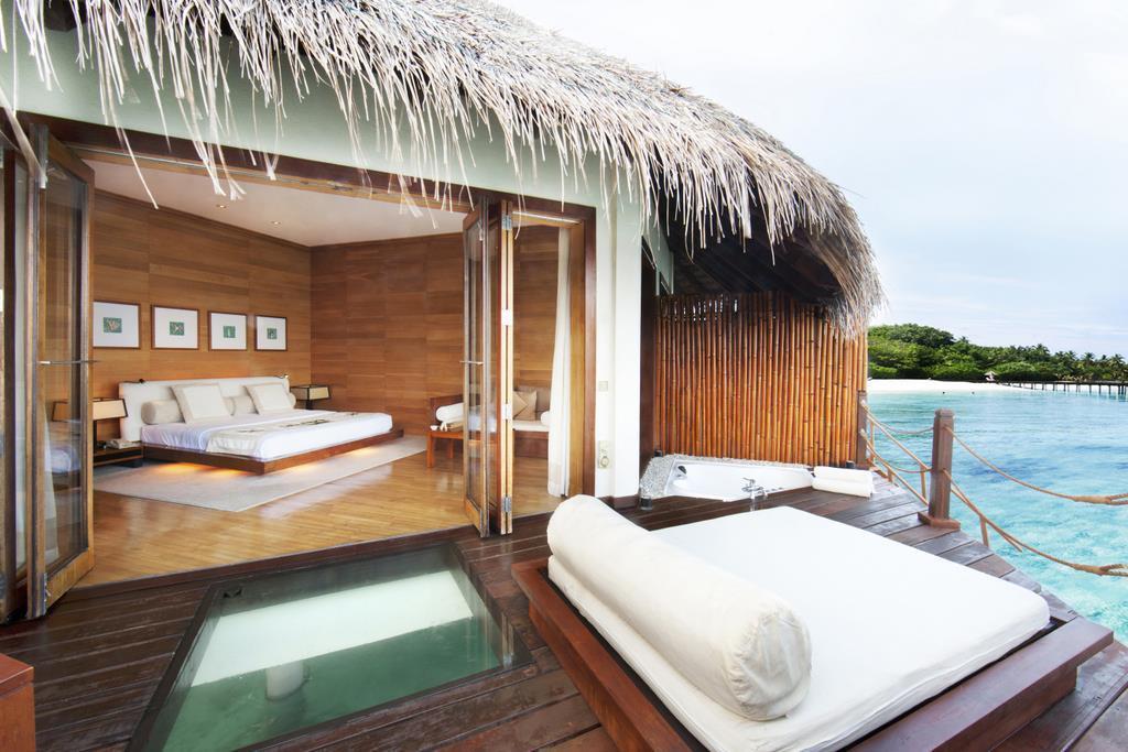 Last Minute Centrum | Adaaran Prestige Water Villas - Maledivy - Raa Atoll