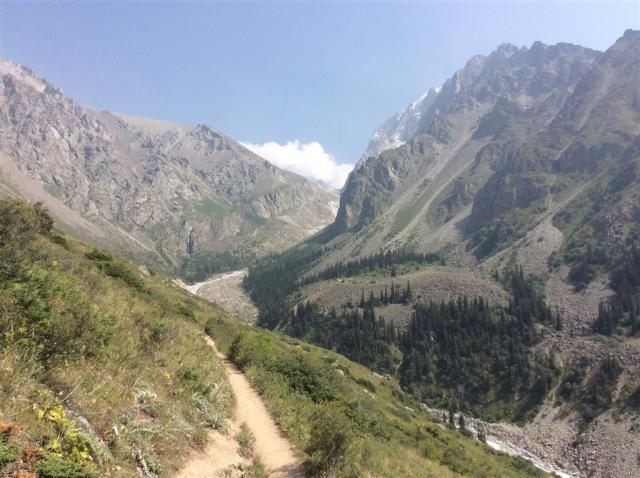 Kyrgyzstán - rajská příroda jezer a hor
