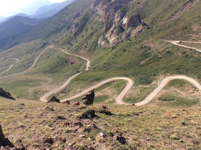 Kyrgyzstán - rajská příroda jezer a hor