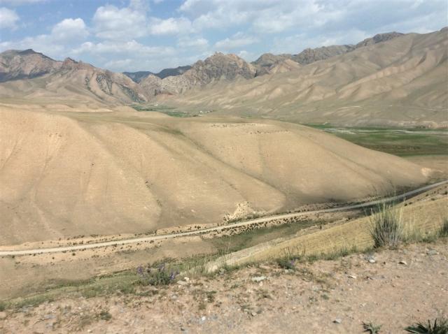 Kyrgyzstán - rajská příroda jezer a hor