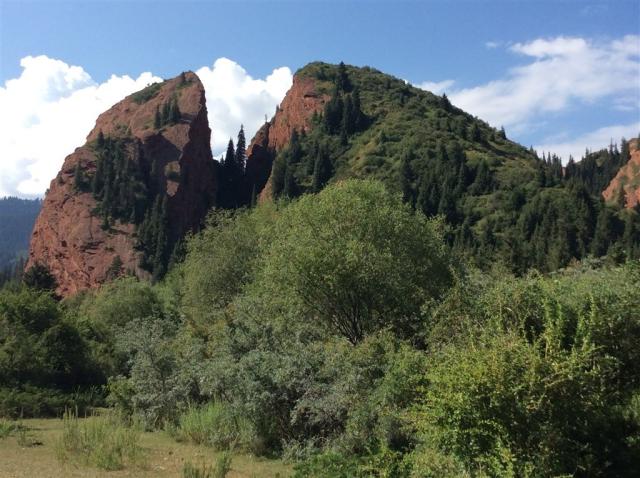 Kyrgyzstán - rajská příroda jezer a hor