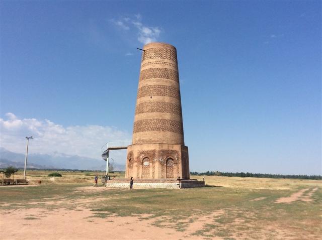 Kyrgyzstán - rajská příroda jezer a hor